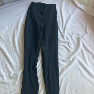 Lululemon black leggings with pockets